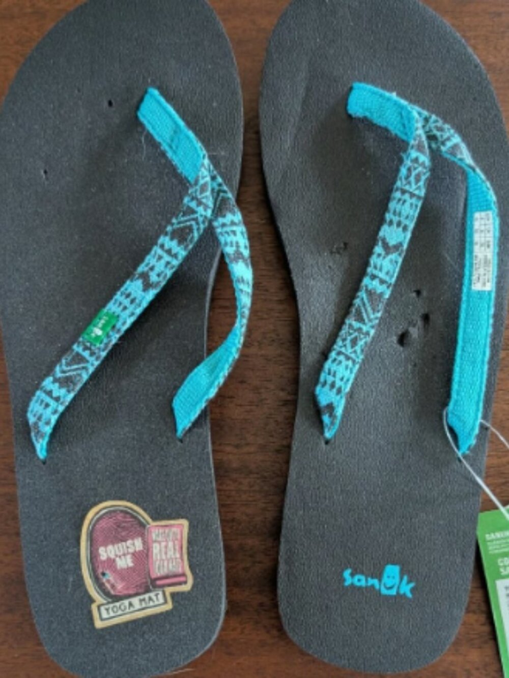Sanuk Flip Flops - NWT - Size 8 (see description)
